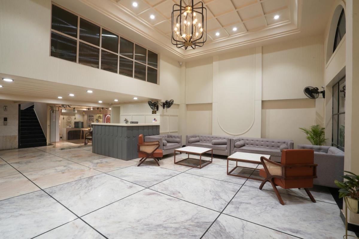 Hotel Square 36 Kota  Ngoại thất bức ảnh
