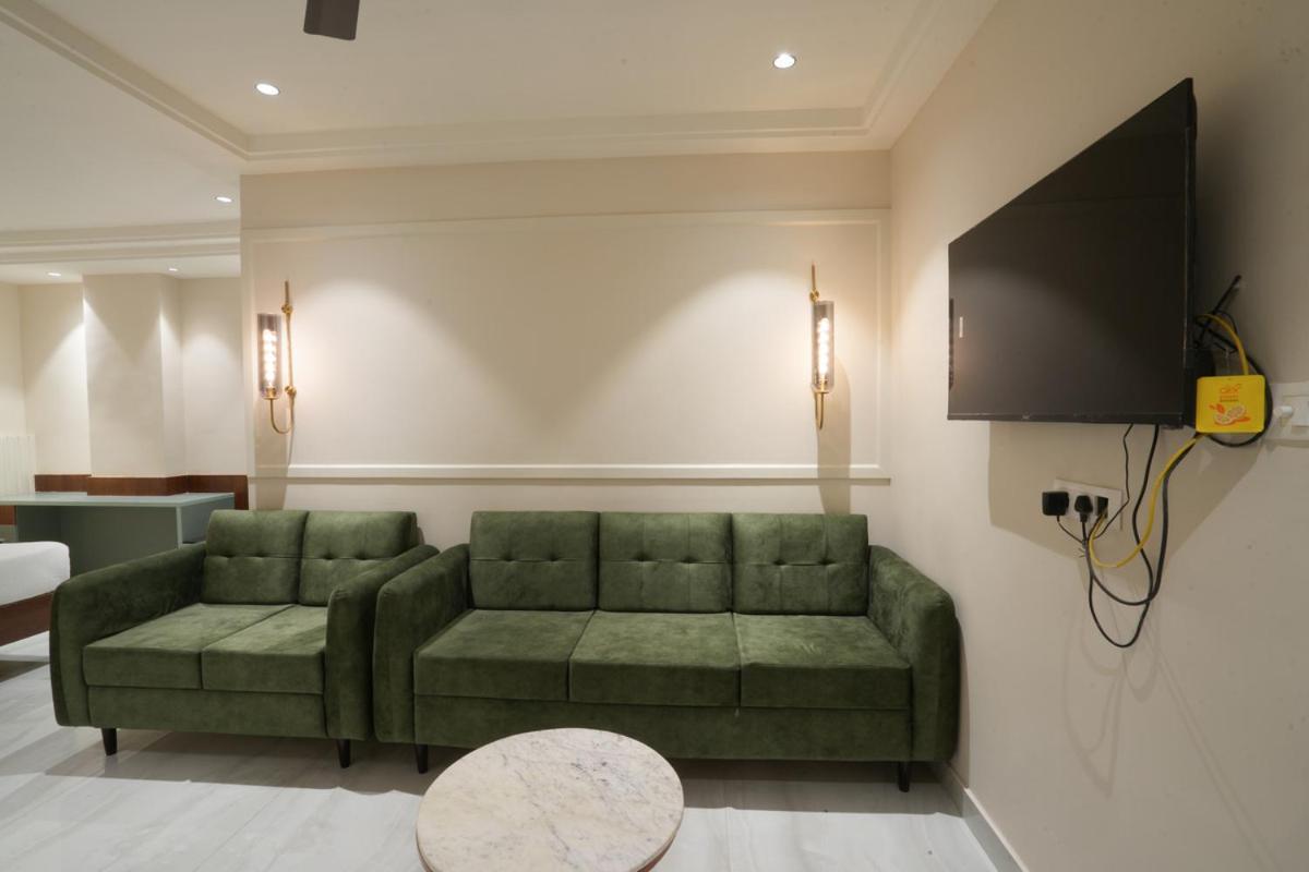 Hotel Square 36 Kota  Ngoại thất bức ảnh