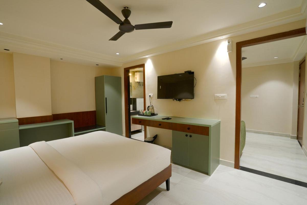 Hotel Square 36 Kota  Ngoại thất bức ảnh