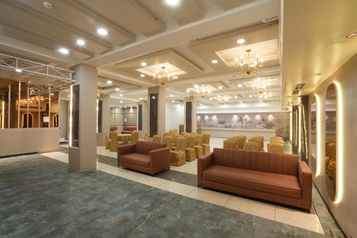 Hotel Square 36 Kota  Ngoại thất bức ảnh