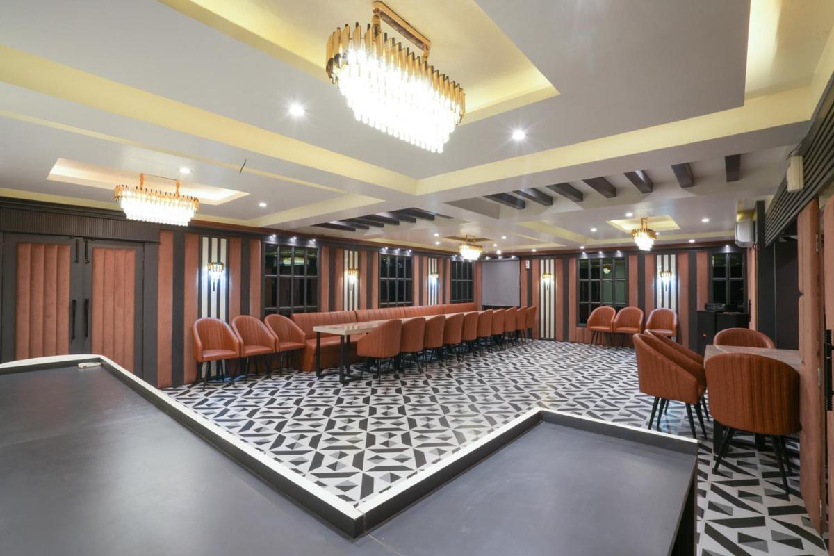 Hotel Square 36 Kota  Ngoại thất bức ảnh